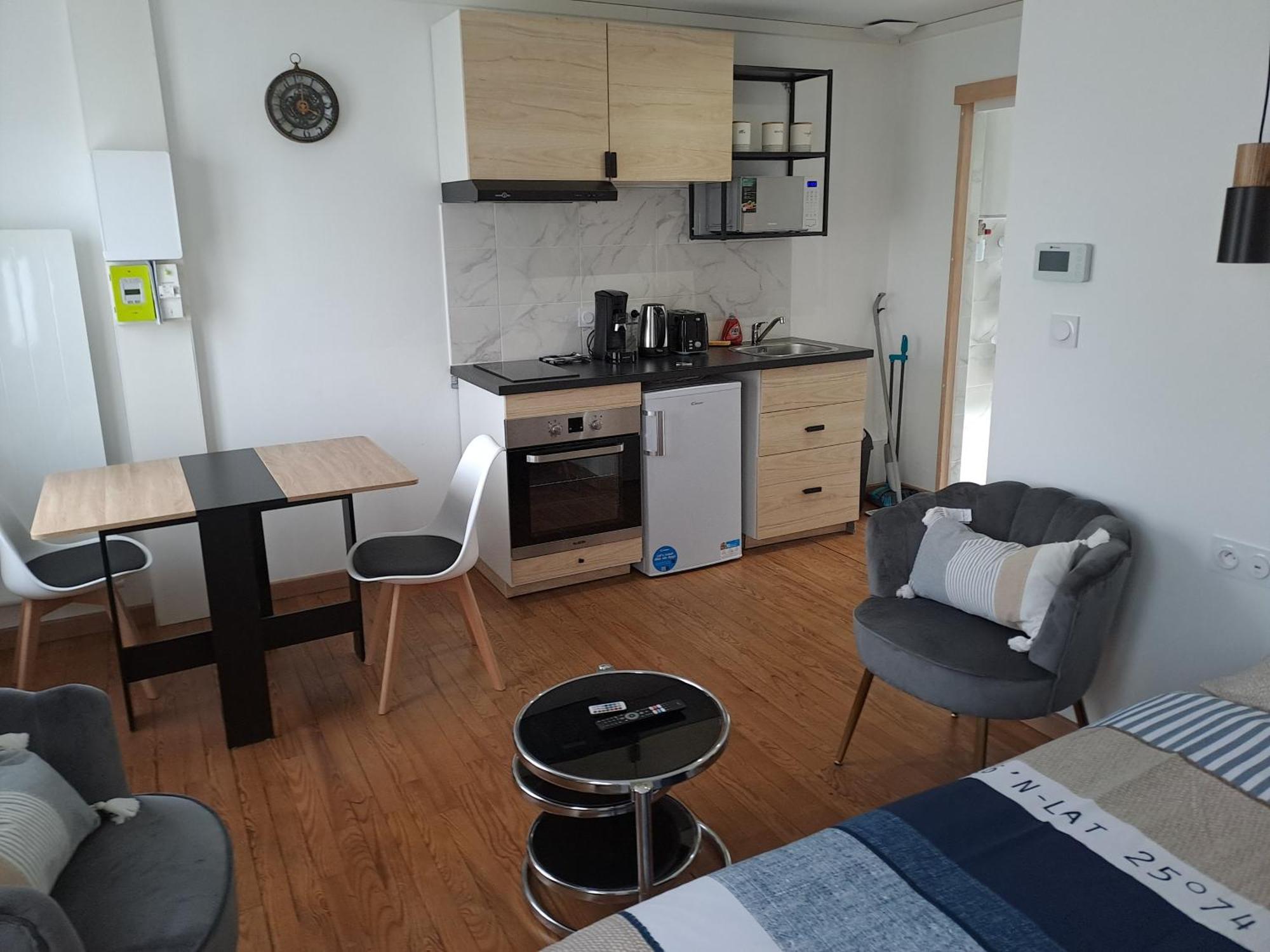 Ferienwohnung 24H Course/Moto/ Oasis / Antares Le Mans Exterior foto